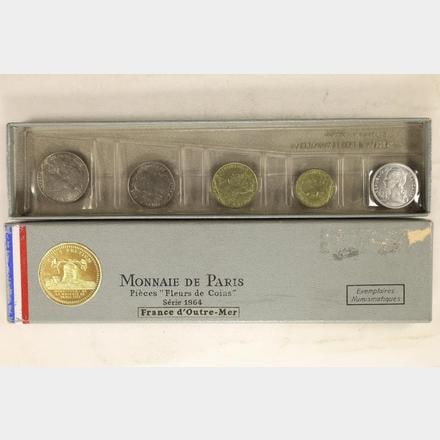 1964 FRANCE 5 COIN UNC SET IN ORIGINAL MINT PACK (1 of 2)