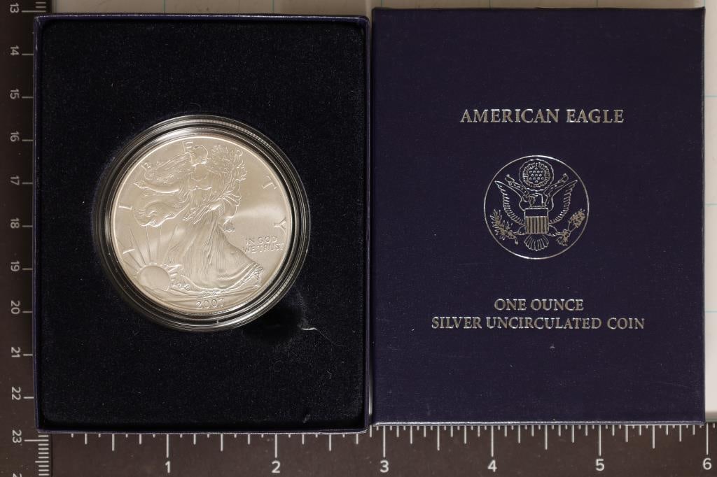 2007-W AMERICAN SILVER EAGLE UNC WITH CERTIFICATE (1 of 3)
