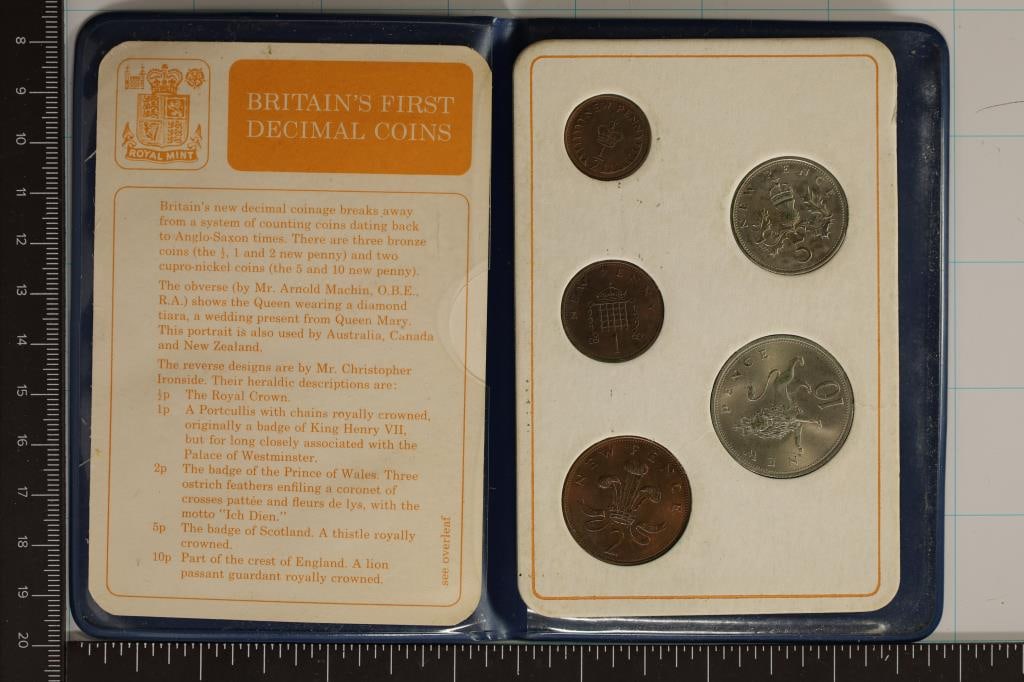 1971 BRITAIN 5 COIN UNC FIRST DECIMAL COIN SET IN (1 of 4)