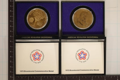 2-AMERICAN REVOLUTION BICENTENNIAL COMMEMORATIVE