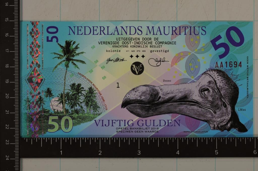 2016 NEDERLANDS MAURITIUS POLYMER 50 GULDEN (1 of 2)