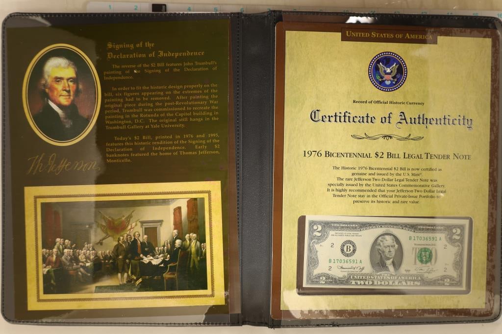 CRISP UNC 1976 US $2 BILL IN LARGE BLACK FOLIO (1 of 3)