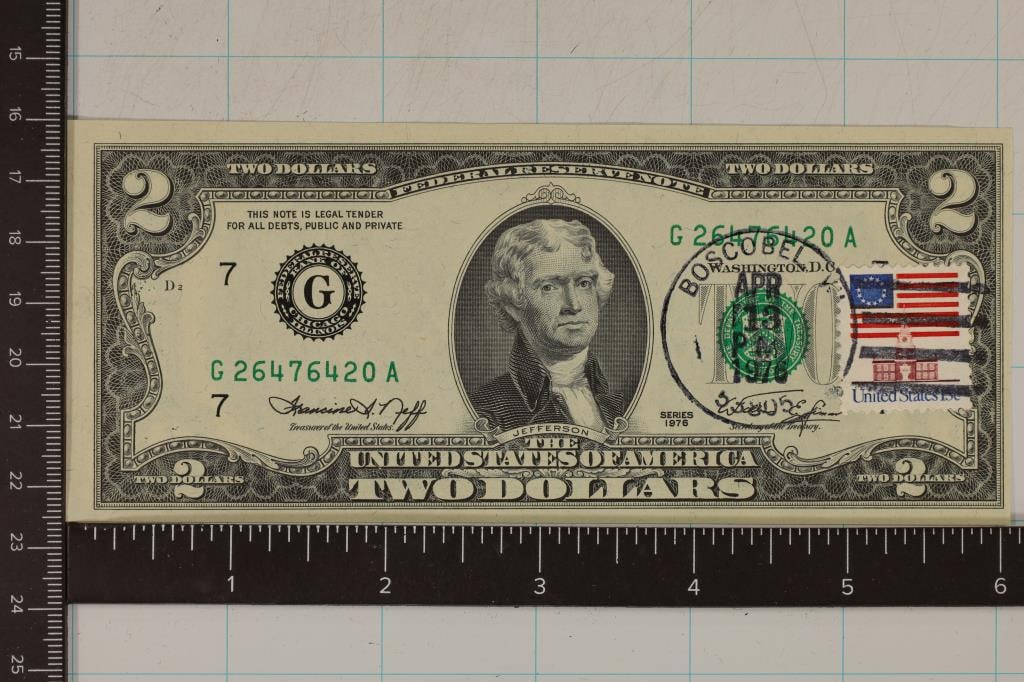 1976 CRISP UNC US $2 BILL WITH CANCELLED STAMP (1 of 2)