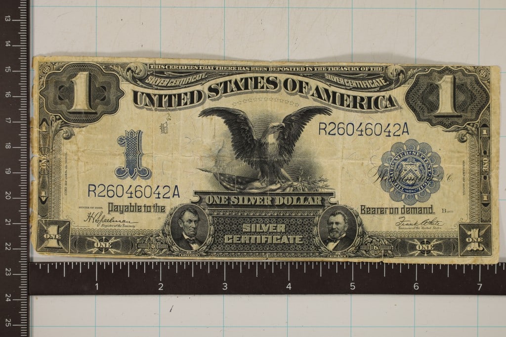 SERIES 1899 US $1 LARGE SIZE BLACK EAGLE SILVER (1 of 2)
