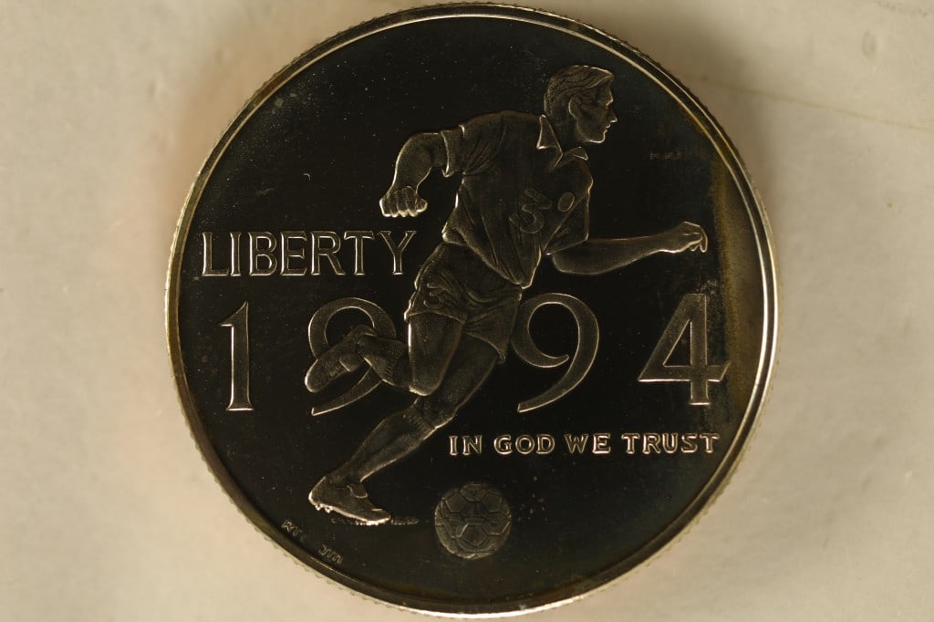1994-P US PROOF "OLYMPIC SOCCER" HALF DOLLAR IN: HARD PLASTIC CAPSULE