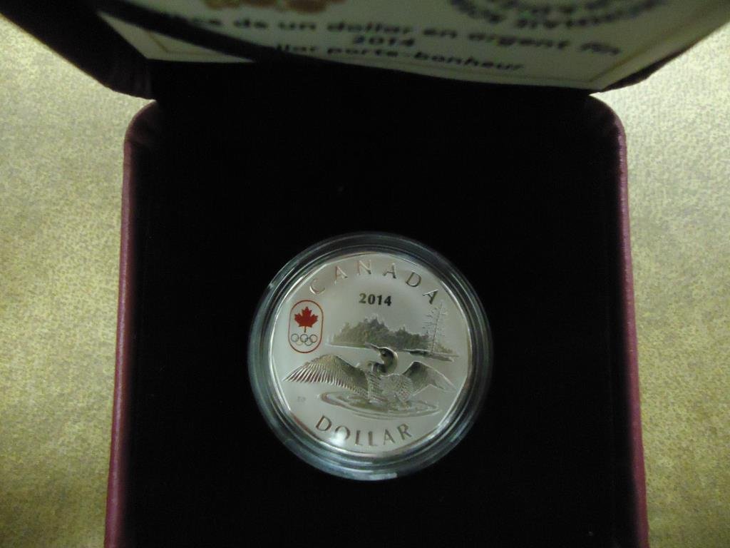 2014 $1 FINE SILVER COIN LUCKY LOONIE REV. PROOF (1 of 2)