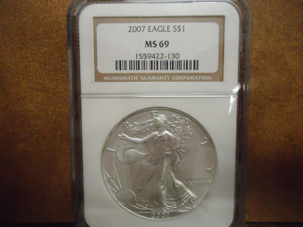 2007 AMERICAN SILVER EAGLE NGC MS69 (1 of 2)