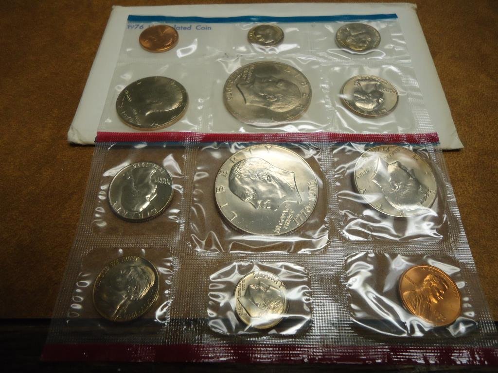 1976 US MINT SET (UNC) P/D (WITH ENVELOPE) (1 of 2)