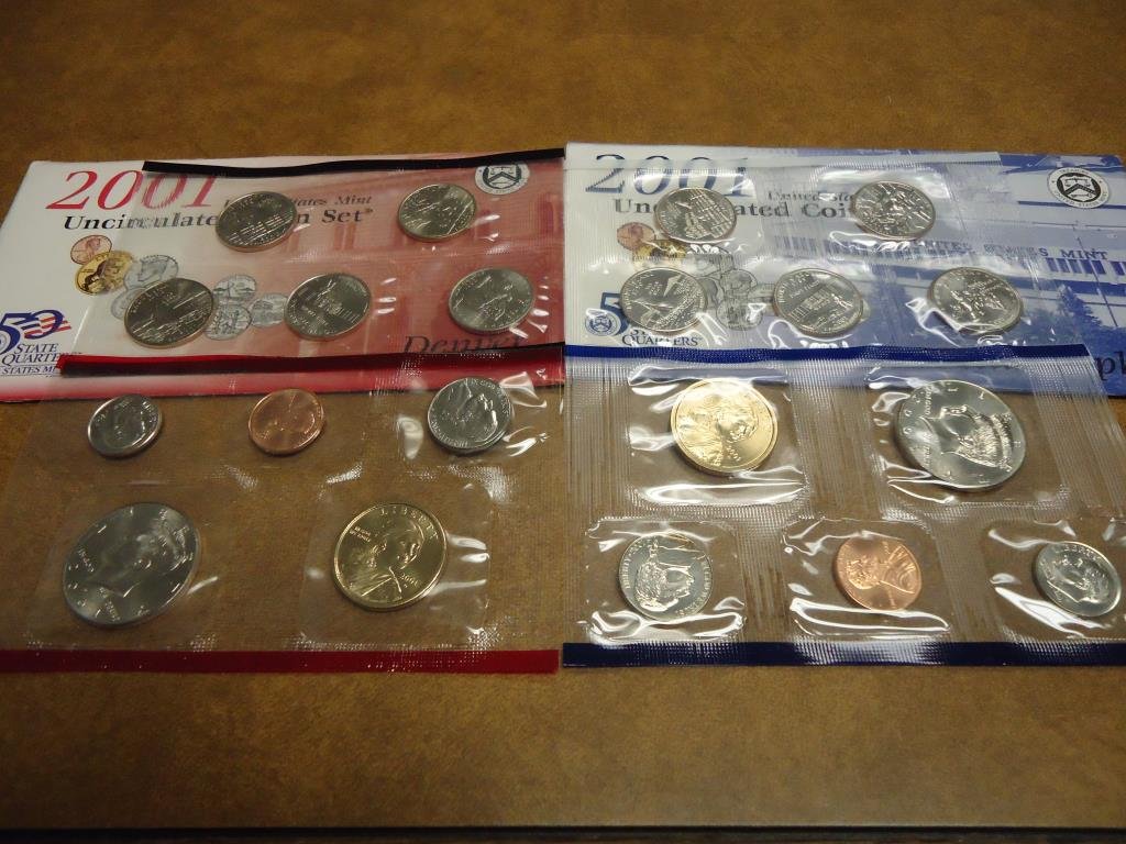 2001 US MINT SET (UNC) P/D (WITH ENVELOPE) (1 of 2)