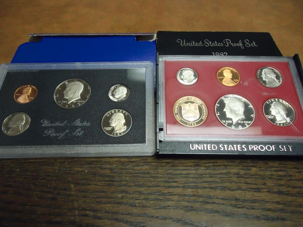 1982 & 1983 US PROOF SETS (WITH BOXES) (1 of 2)