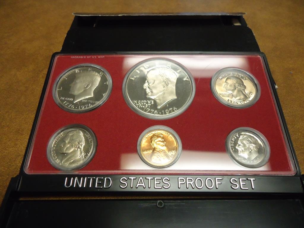 1975 US PROOF SET (WITH BOX) (1 of 2)