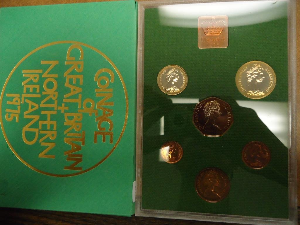 1975 GREAT BRITAIN AND NORTHERN IRELAND PROOF SET: ORIGINAL ROYAL MINT PACKAGING