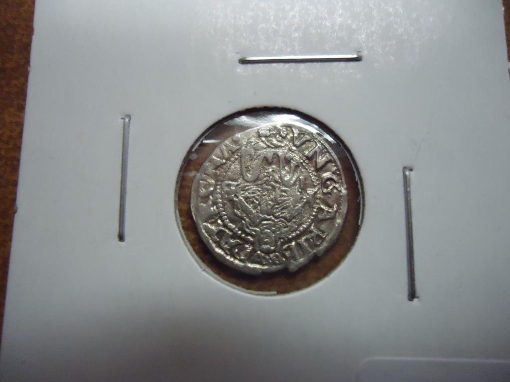 CIRCA 1526-64 HUNGARY SILVER DENAR FERDINAND I ERA HOLY: HOLY ROMAN EMPIRE AR DENAR DEPICTING THE HUNGARIAN COAT OF ARMS WITH MADONNA AND CHILD VERSO.