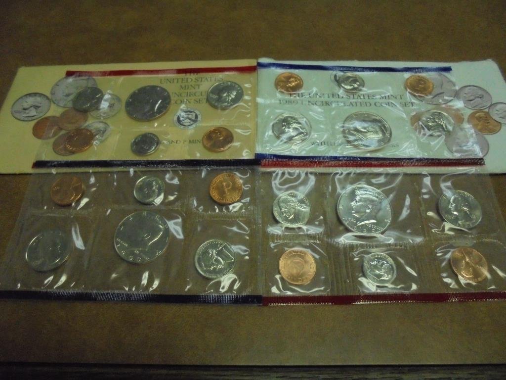 1989 & 1990 US MINT SETS P/D (WITH ENVELOPES) (1 of 2)
