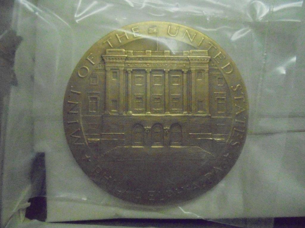 US MINT LIST MEDAL #647 2" BRONZE PHILADELPHIA PA. MINT (1 of 2)