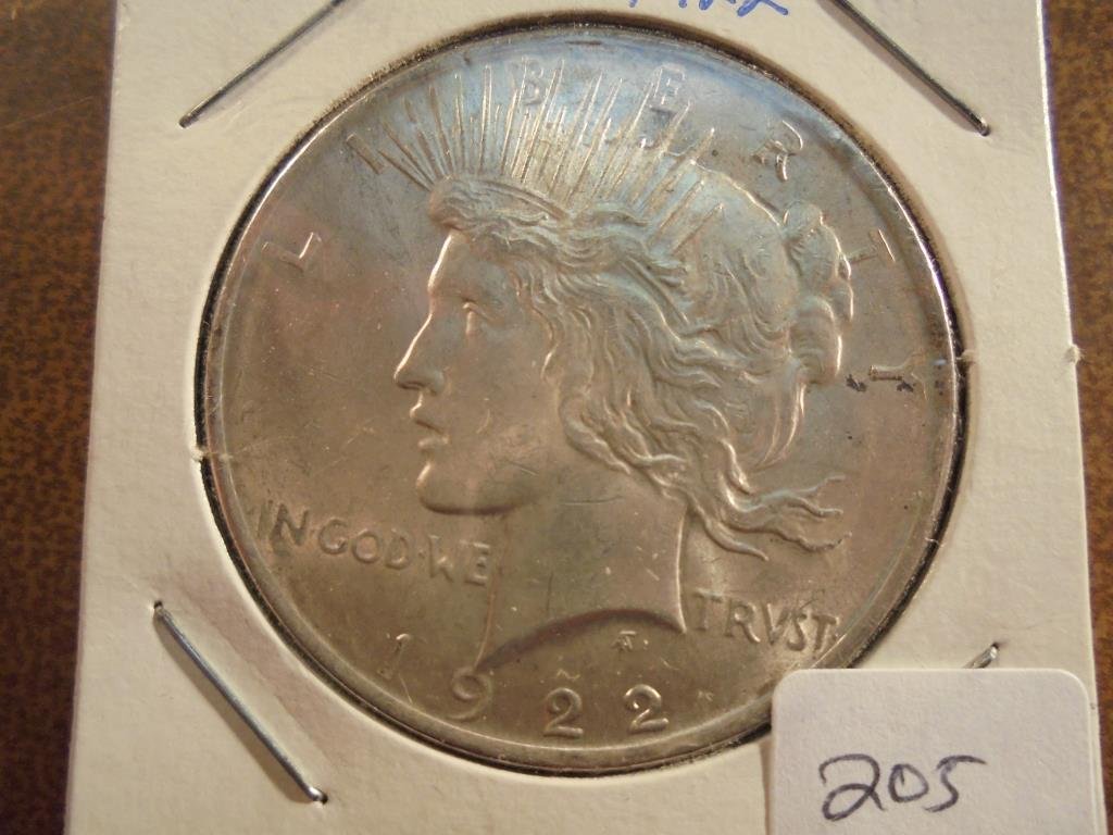 1922 PEACE SILVER DOLLAR UNC (1 of 2)