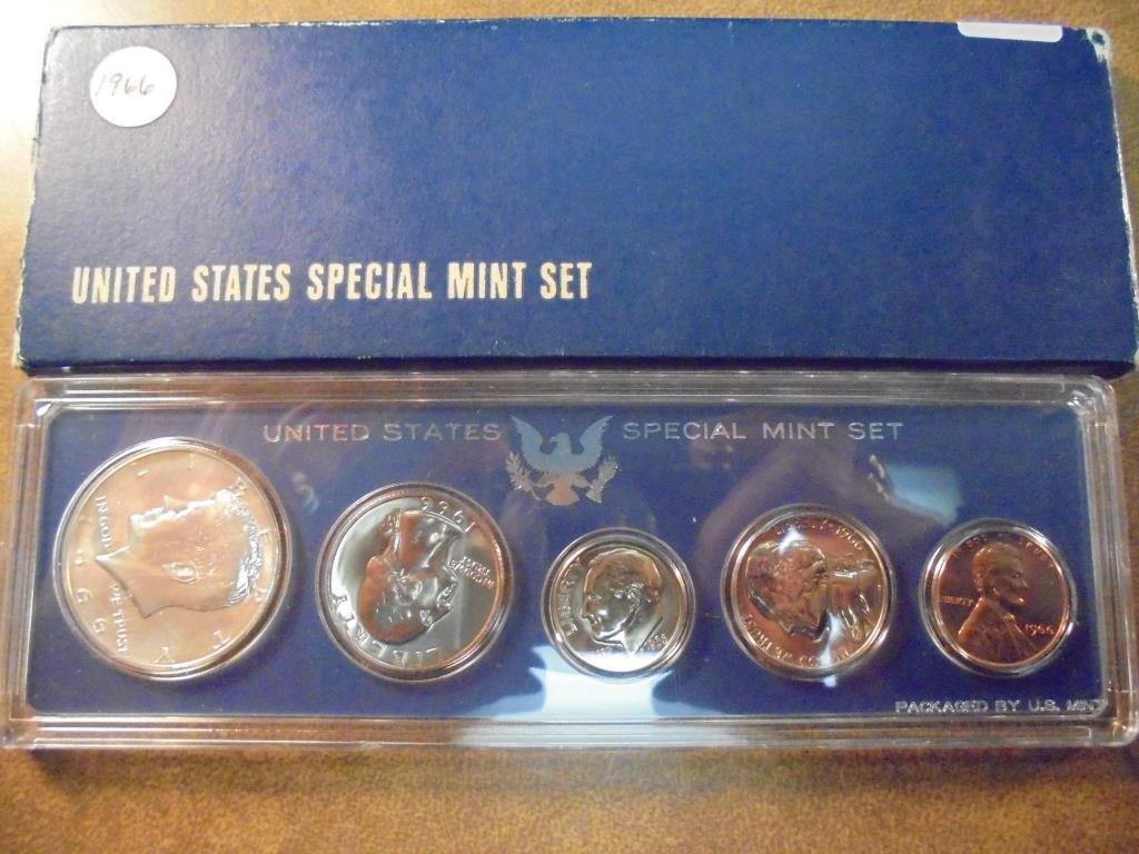 1966 US SPECIAL MINT SET WITH BOX 40% SILVER JOHN F. (1 of 2)