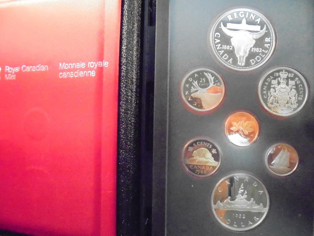 1982 CANADA DOUBLE DOLLAR PROOF SET REGINA SILVER, (1 of 2)