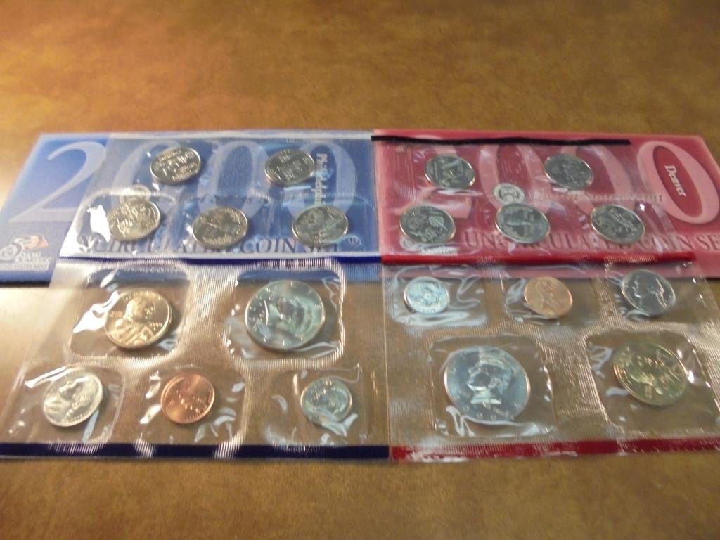 2000 US MINT SET (UNC) P/D (WITH ENVELOPE) (1 of 2)