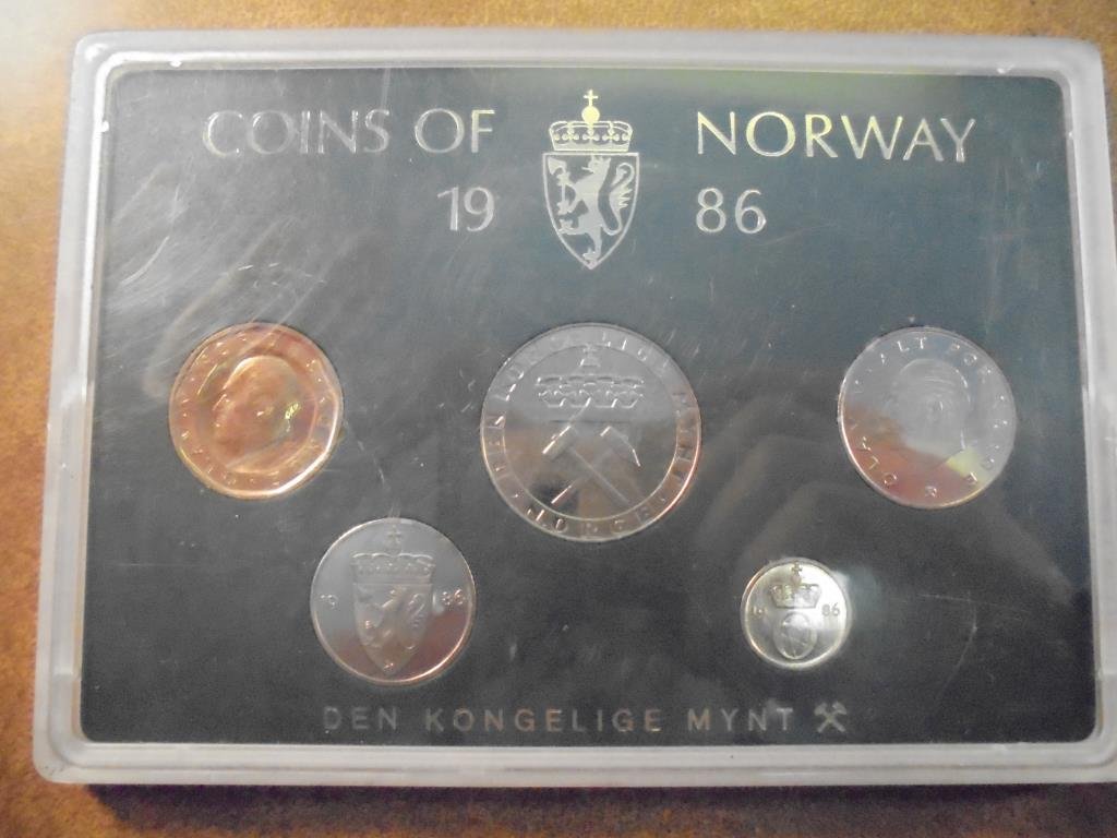 1986 NORWAY MINT UNC SET ORIGINAL MINT PACKAGING (1 of 2)