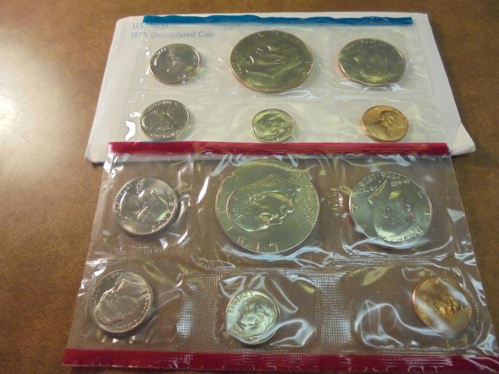 1975 US MINT SET (UNC) P/D (WITH ENVELOPE) (1 of 2)