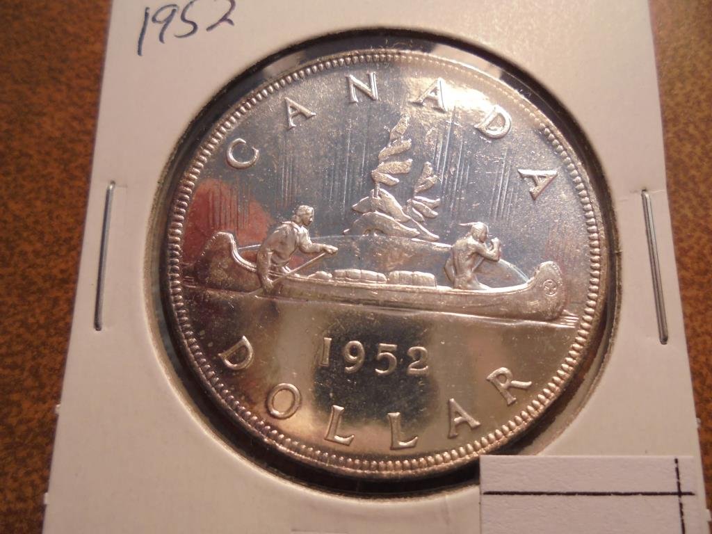 1952 CANADA SILVER DOLLAR UNC (1 of 2)