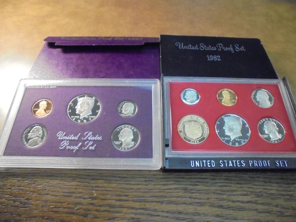 1982 & 1987 US PROOF SETS (WITH BOXES) (1 of 2)