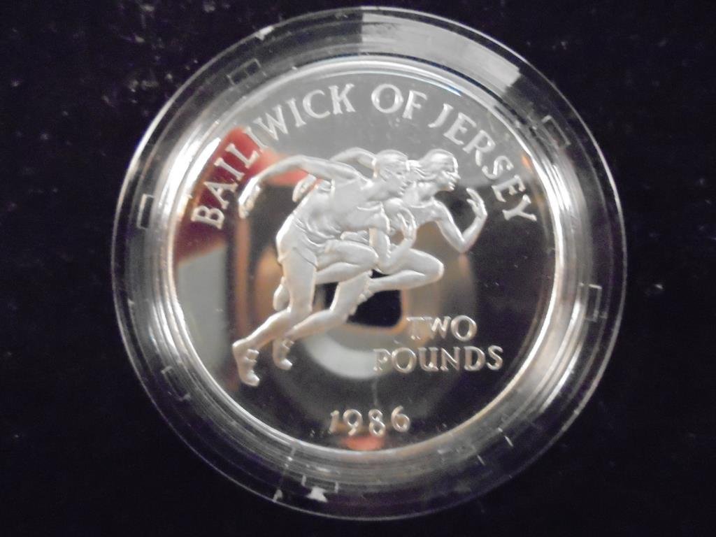 1986 BAILIWICK OF JERSEY SILVER PROOF 2 POUNDS (1 of 2)
