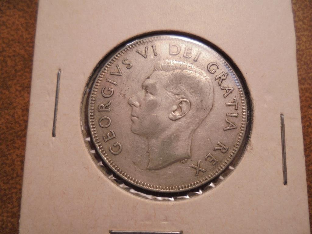 1950 CANADA SILVER 50 CENTS (1 of 2)