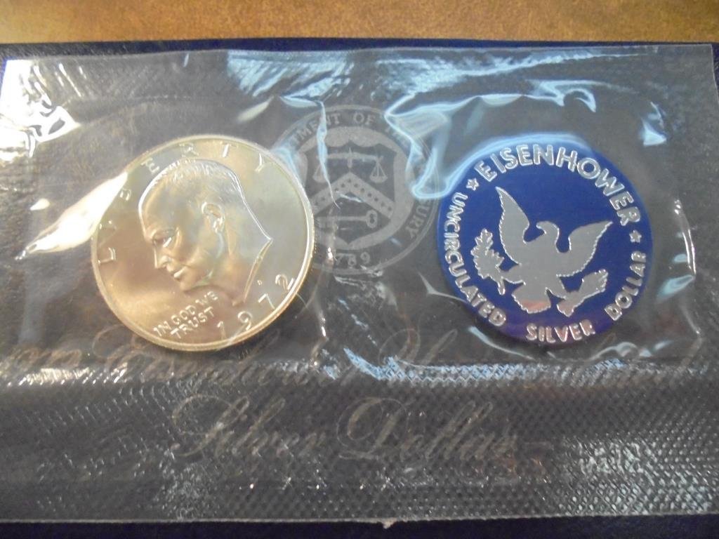 1972-S  IKE SILVER DOLLAR UNCIRCULATED (BLUE PACK) (1 of 2)
