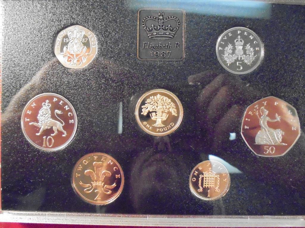 1987 UNITED KINGDOM PROOF COIN SET ORIGINAL ROYAL MINT (1 of 3)