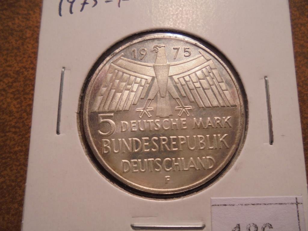 1975-F GERMAN SILVER 5 MARKS UNC (1 of 2)