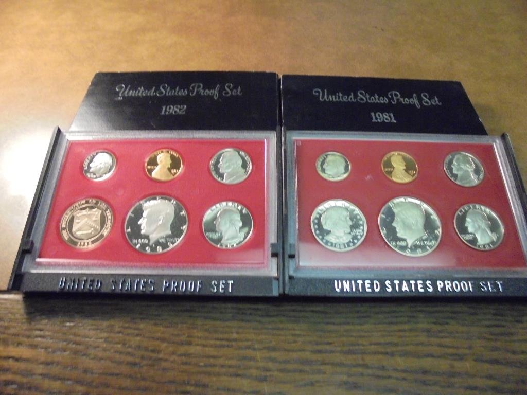 1981 & 1982 US PROOF SETS (WITH BOXES) (1 of 2)