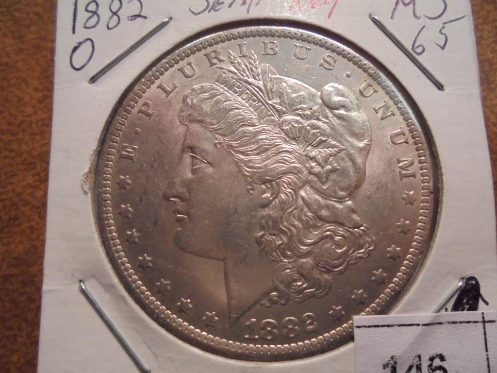 1882-O MORGAN SILVER DOLLAR UNC (1 of 2)