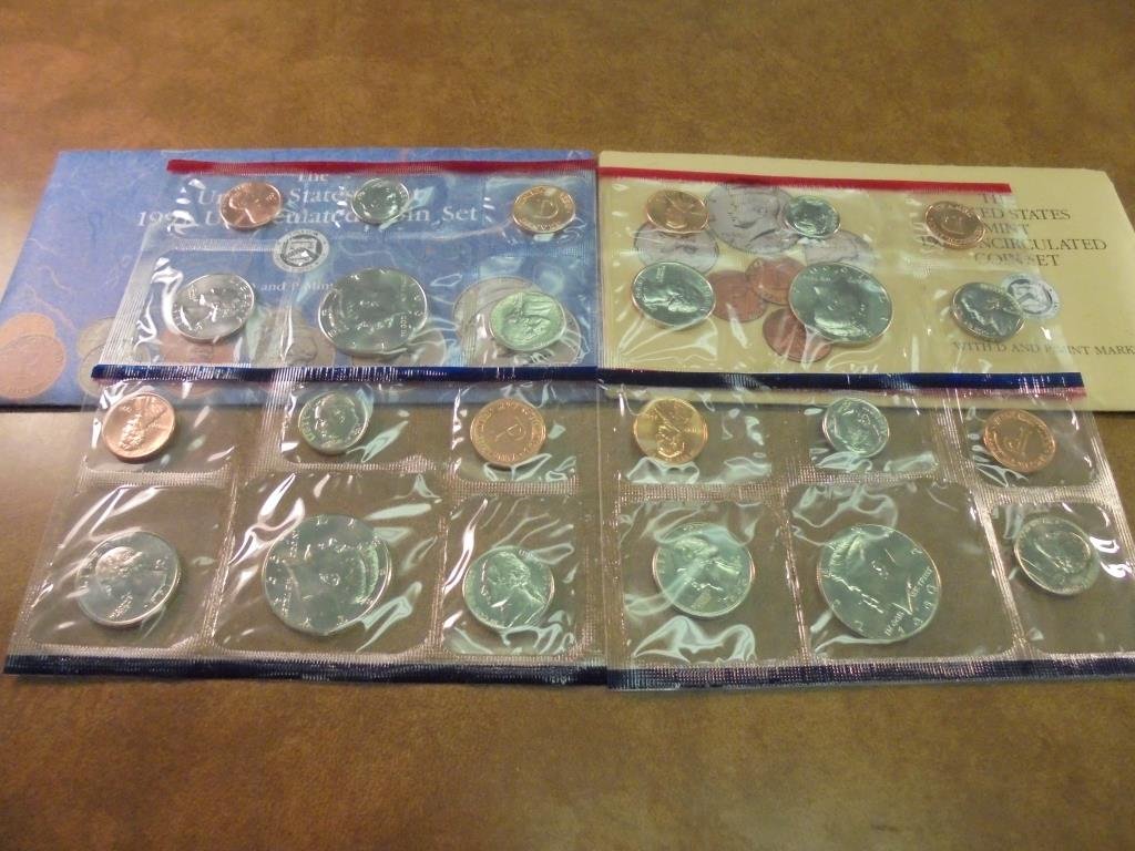 1990 & 1991 US MINT SETS P/D (WITH ENVELOPES) (1 of 2)