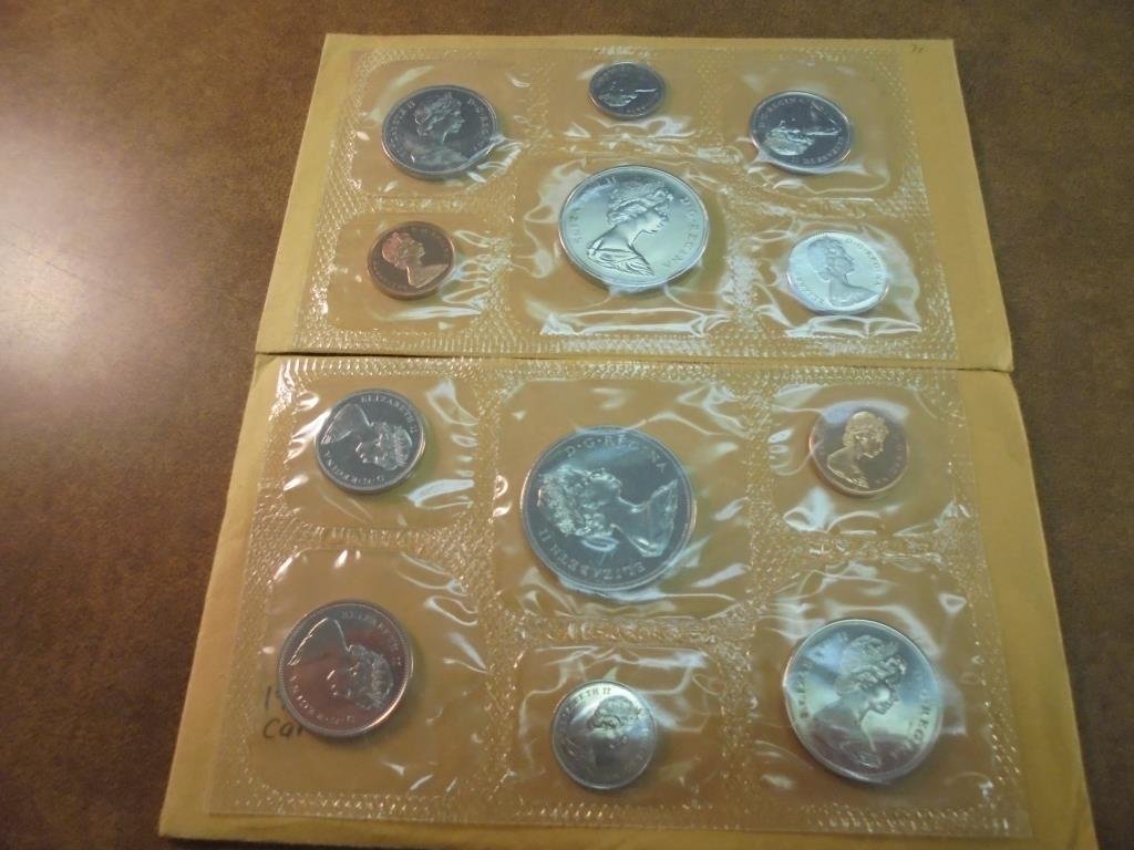 1970 & 1971 CANADA (PF LIKE) SETS WITH ENVELOPES (1 of 2)