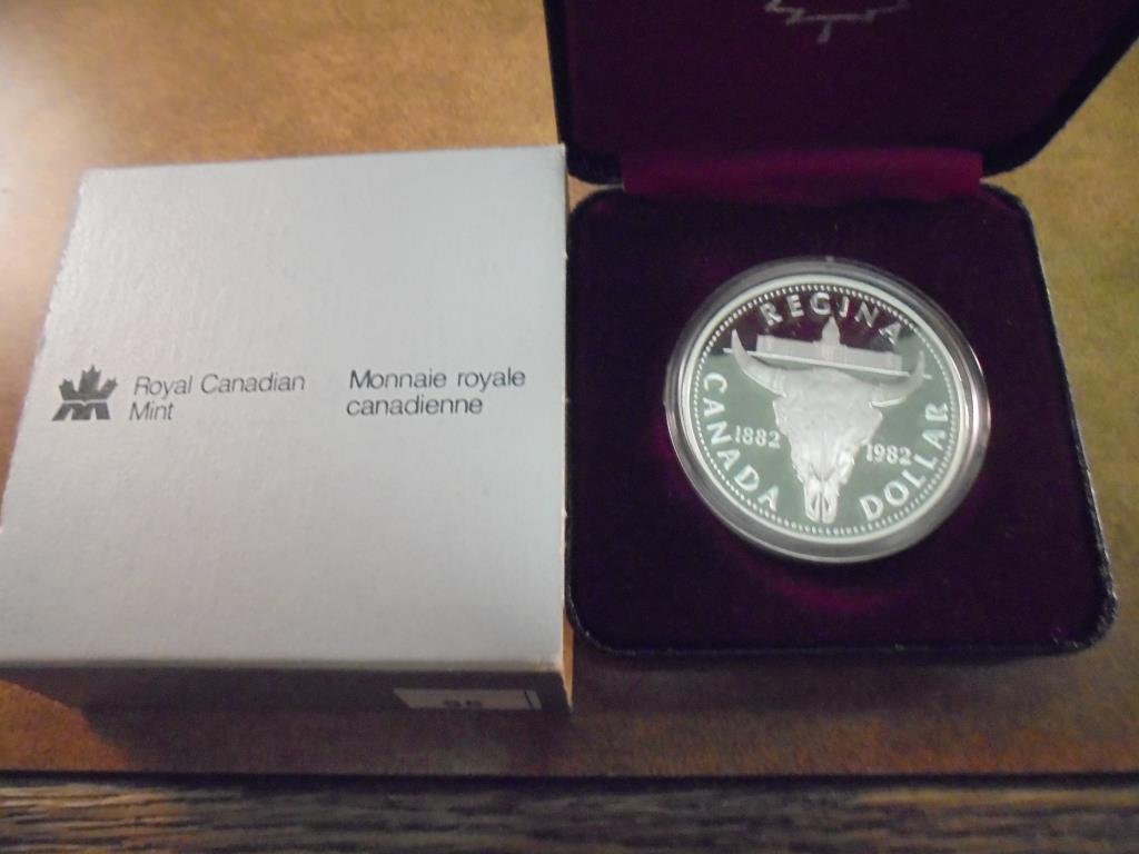 1982 CANADA REGINA DOLLAR PROOF .3750 OZ. ASW (1 of 2)