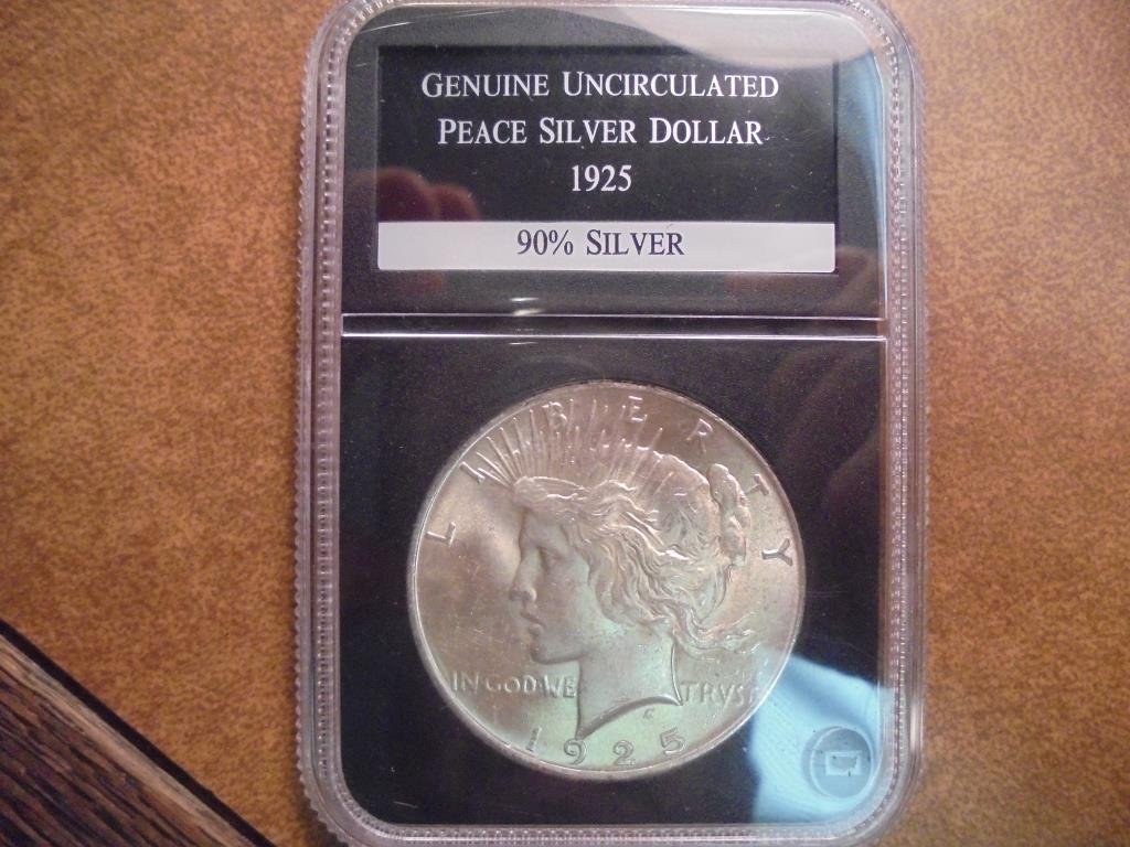 1925 PEACE SILVER DOLLAR UNC (1 of 2)
