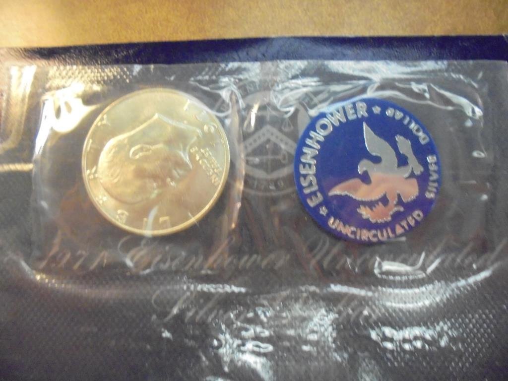 1971-S  IKE SILVER DOLLAR UNCIRCULATED (BLUE PACK) (1 of 2)
