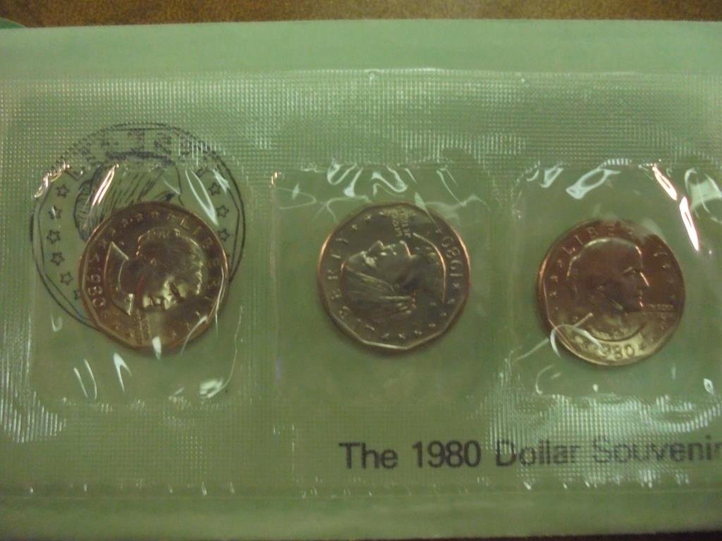 1980 P/D/S SBA DOLLAR SOUVENIR SET (1 of 2)