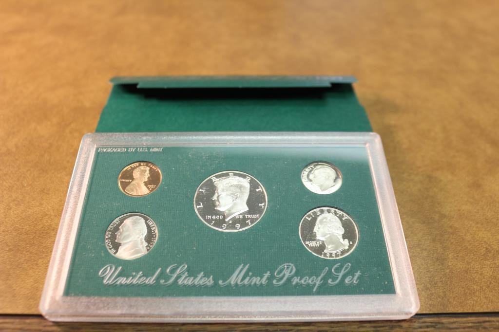 1997 US PROOF SET (WITH BOX) (1 of 2)