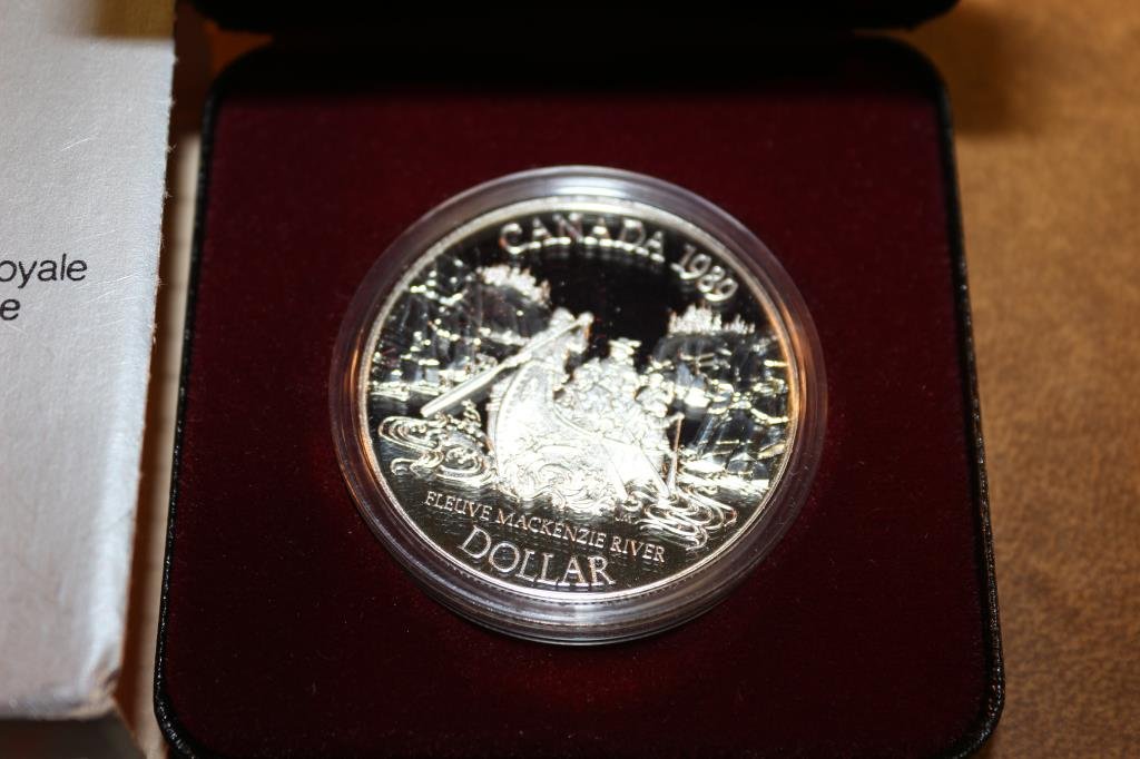 1989 CANADA MACKENZIE RIVER SILVER DOLLAR (1 of 3)