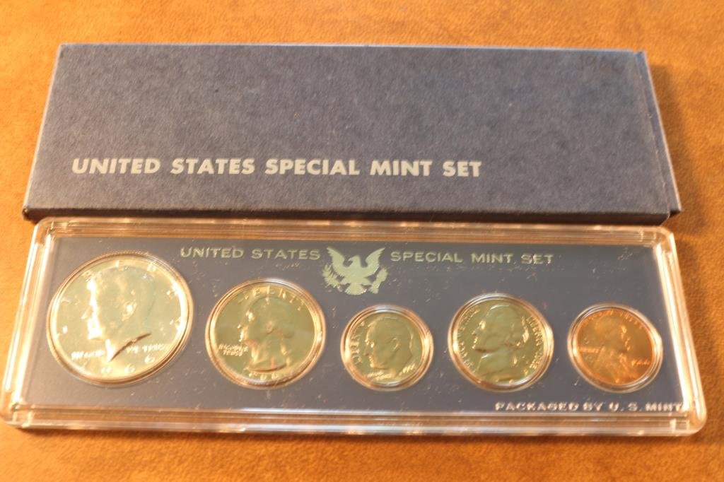 1966 US SPECIAL MINT SET WITH BOX: 40% SILVER JOHN F. KENNEDY HALF DOLLAR