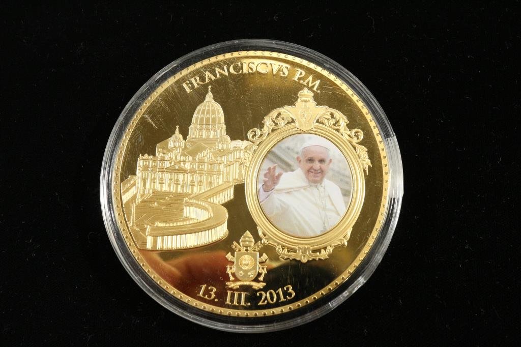 2 3/4" GOLD COLORED PROOF TOKEN WITH COLORIZED (1 of 2)