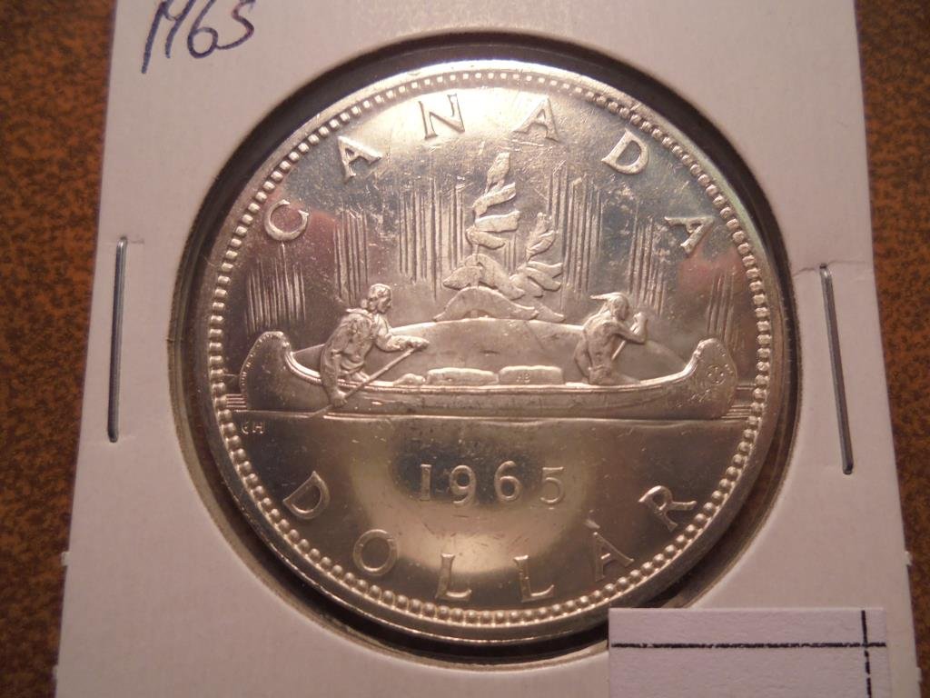 1965 CANADA SILVER DOLLAR UNC (1 of 2)
