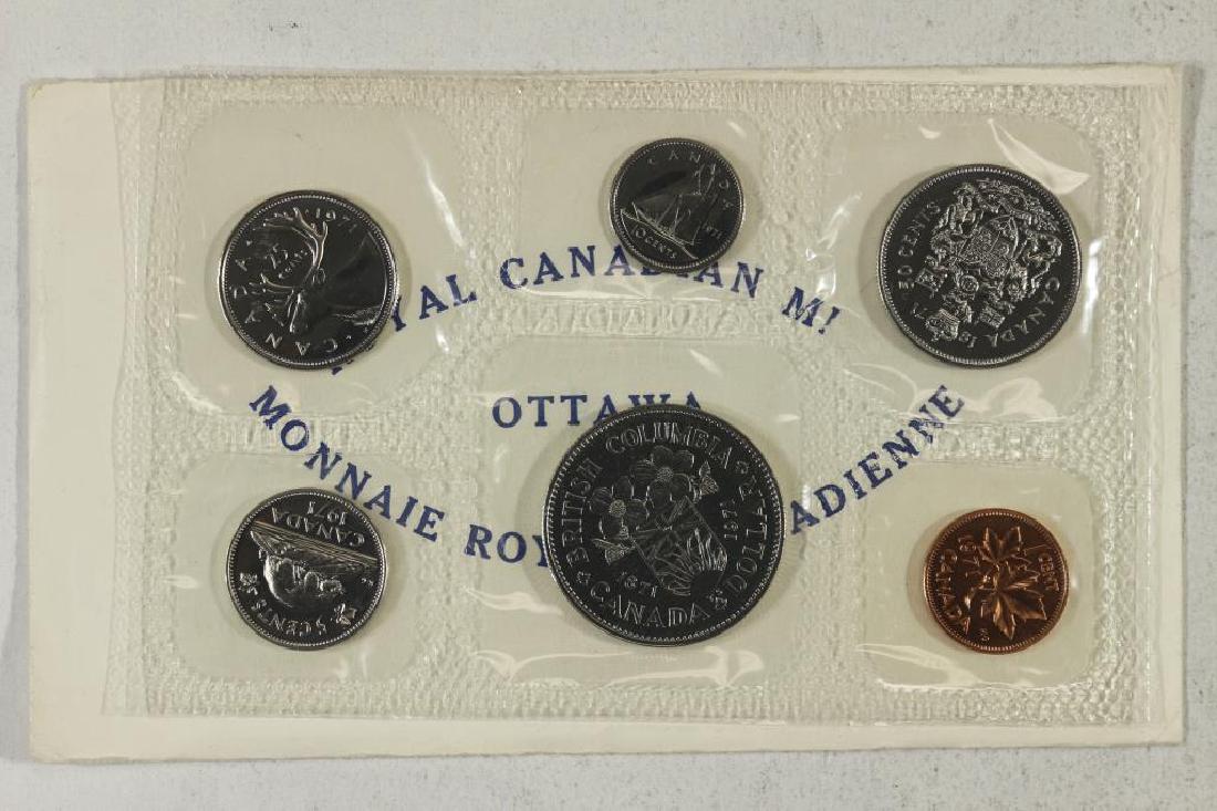 1971 CANADA (PF LIKE) SET WITH ENVELOPE (1 of 2)