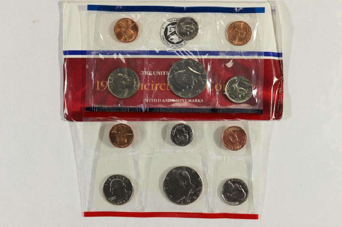 1987 US MINT SET (UNC) P/D (WITH ENVELOPE) (1 of 2)
