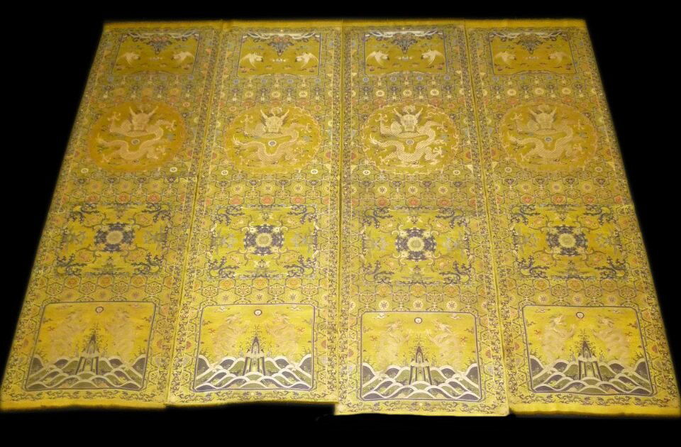 Extremely rare 18th century Chinese emperor four yellow (1 of 7)