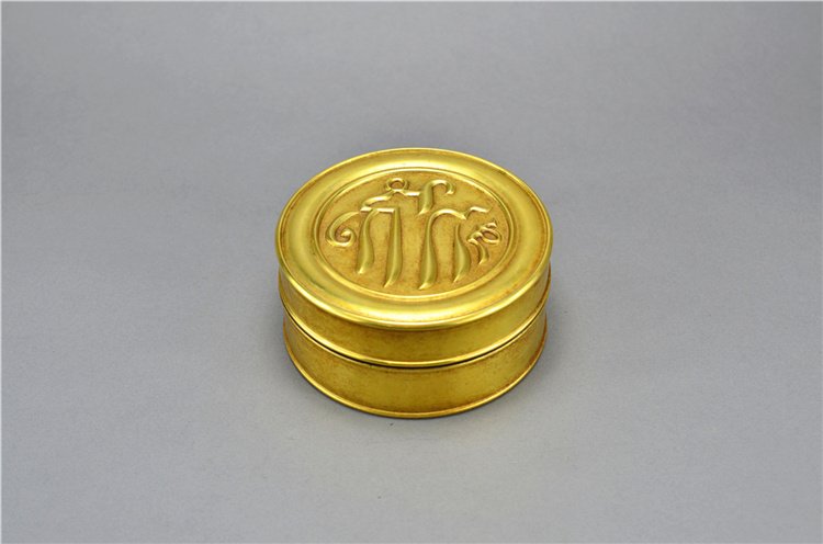 Chinese Qing Dynasty gilt box (1 of 8)