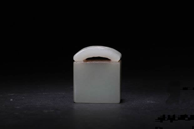 Chinese Qing Dynasty jade seal (1 of 6)